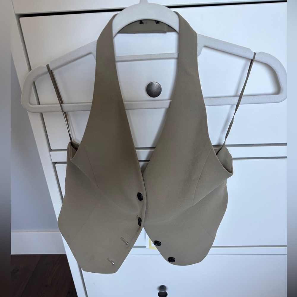 aritzia vito vest
